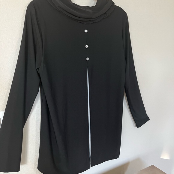 Black Multiples tunic top with unique button and hidden back panel - Picture 4 of 5